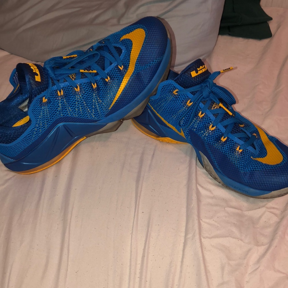 Nike LeBron‘s